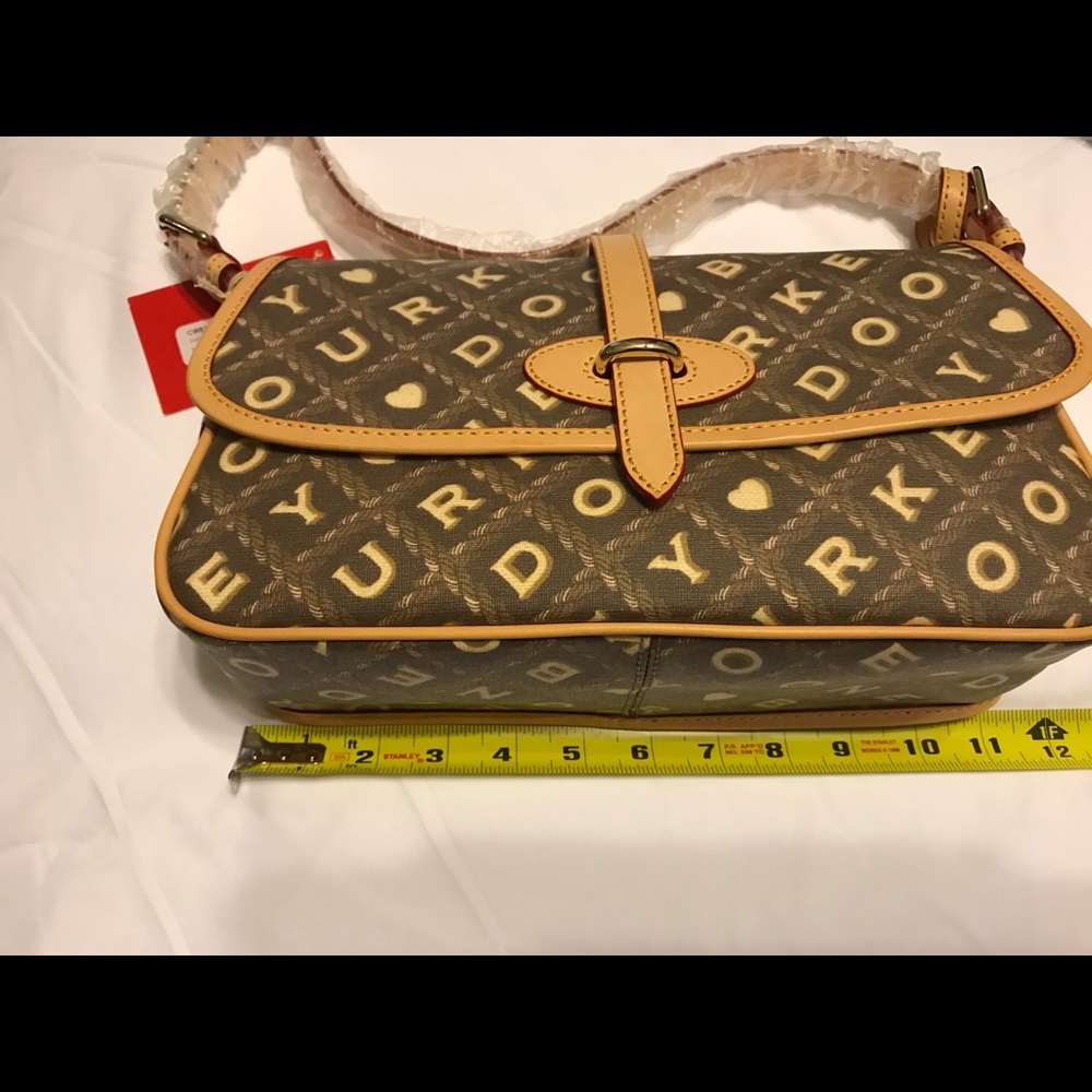 Dooney and Bourke Crossword Pattern Brown/Coffee Handbag Purse Large F… - Picture 3 of 11